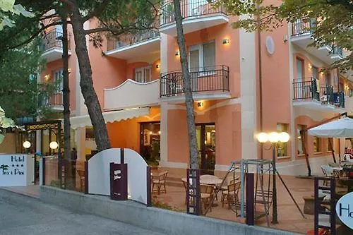 Hotel Fra I Pini Rimini 3*,