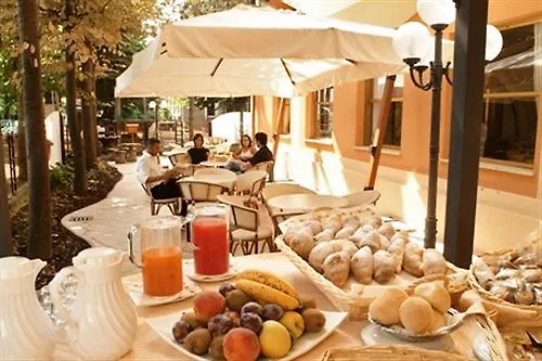 Hotel Fra I Pini Rimini 3*,  Italie