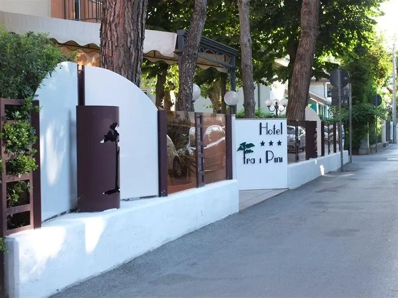 Hotel Fra I Pini Rimini 3*,