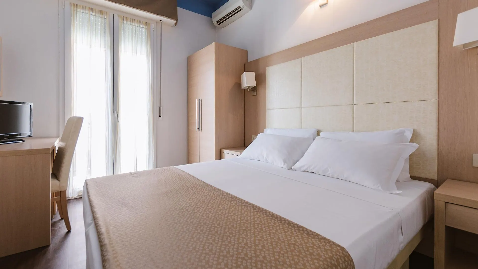 Hotel Fra I Pini Rimini Itália