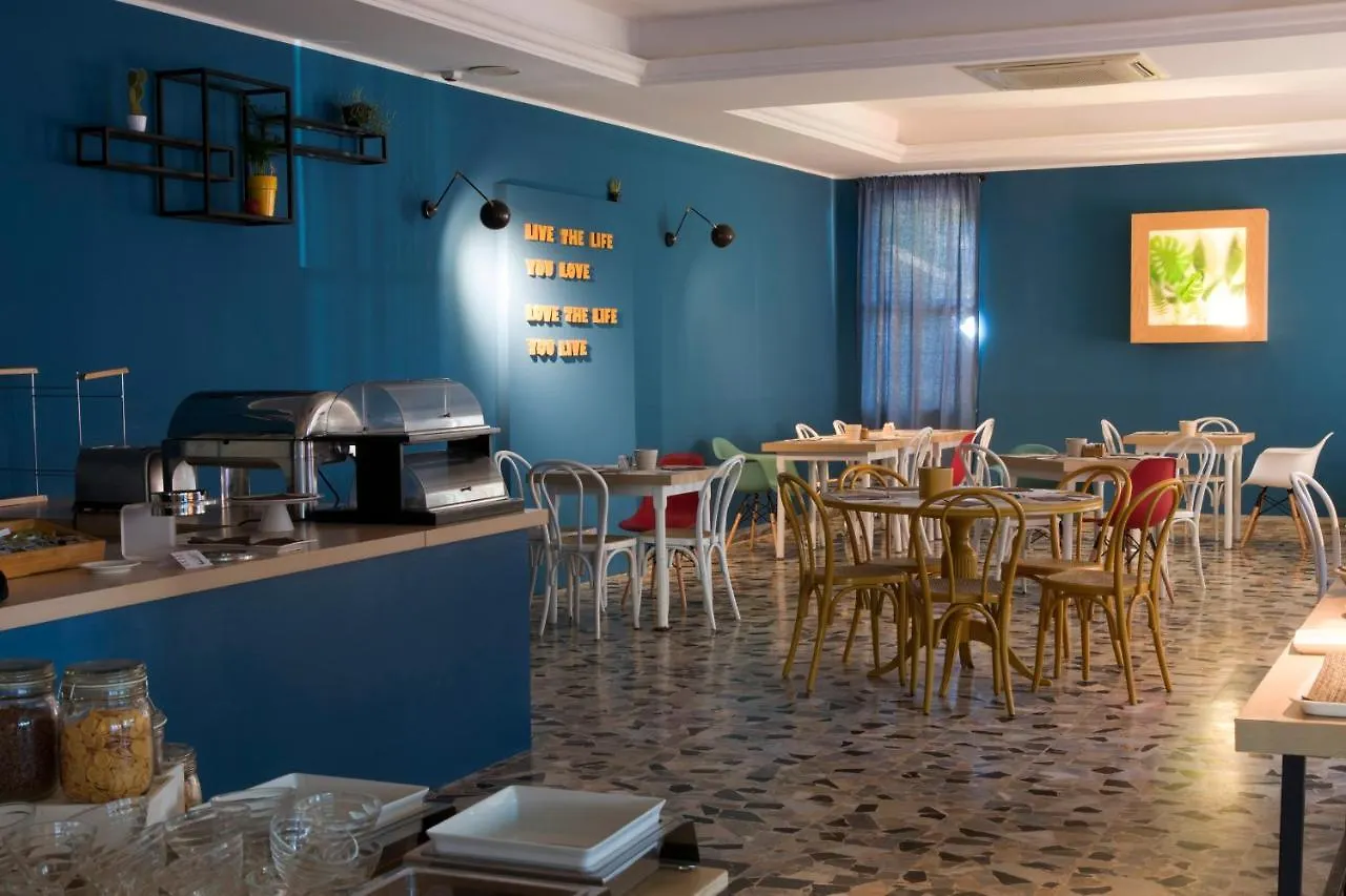 ***  Hotel Fra I Pini Rimini Itália